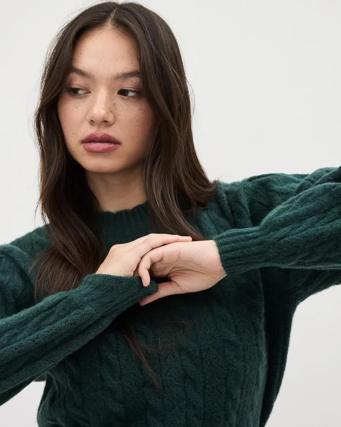 RWandCO Sweaters and Cardigans LongSleeve ScallopedCrewNeck Spongy Pullover Sea Moss 8211 Women RWandCO Sweaters and Cardigans LongSleeve ScallopedCrewNeck Spongy Pullover Sea Moss 8211 Women