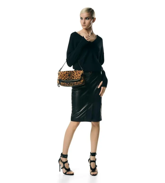 Women Shoulder Bags Tom Ford Calf Hair Jennifer Shoulder Bag Blackbeige Black Women Shoulder Bags Tom Ford Calf Hair Jennifer Shoulder Bag Blackbeige Black