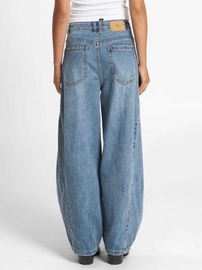 Womens Ronnie Jean Weathered Blue Thrills Mid Rise Jeans