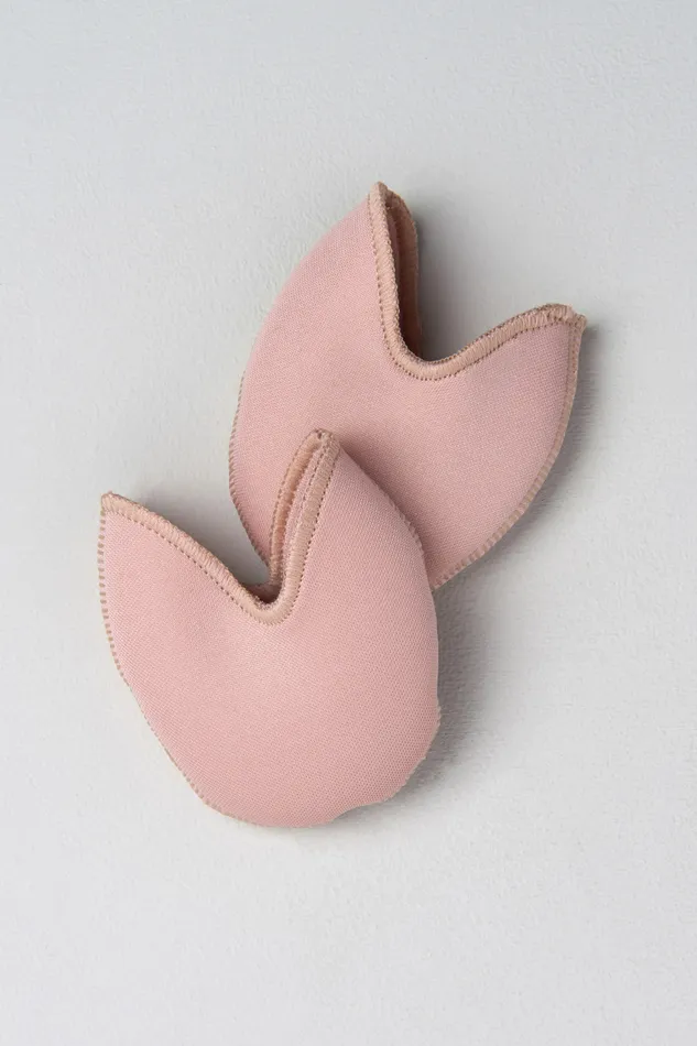 Foot Essentials Accessories Pointe Cushion Medium Light Sand Bloch