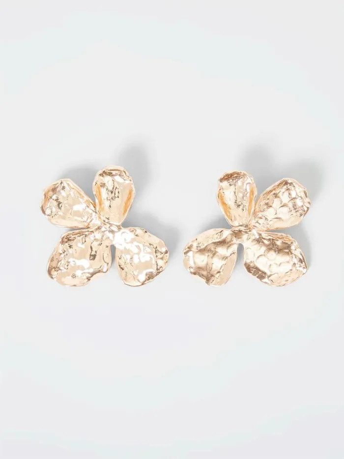 French Connection Jewellery Oversized Hammered Flower Stud Earrings Gold 8211 Woman French Connection Jewellery Oversized Hammered Flower Stud Earrings Gold 8211 Woman