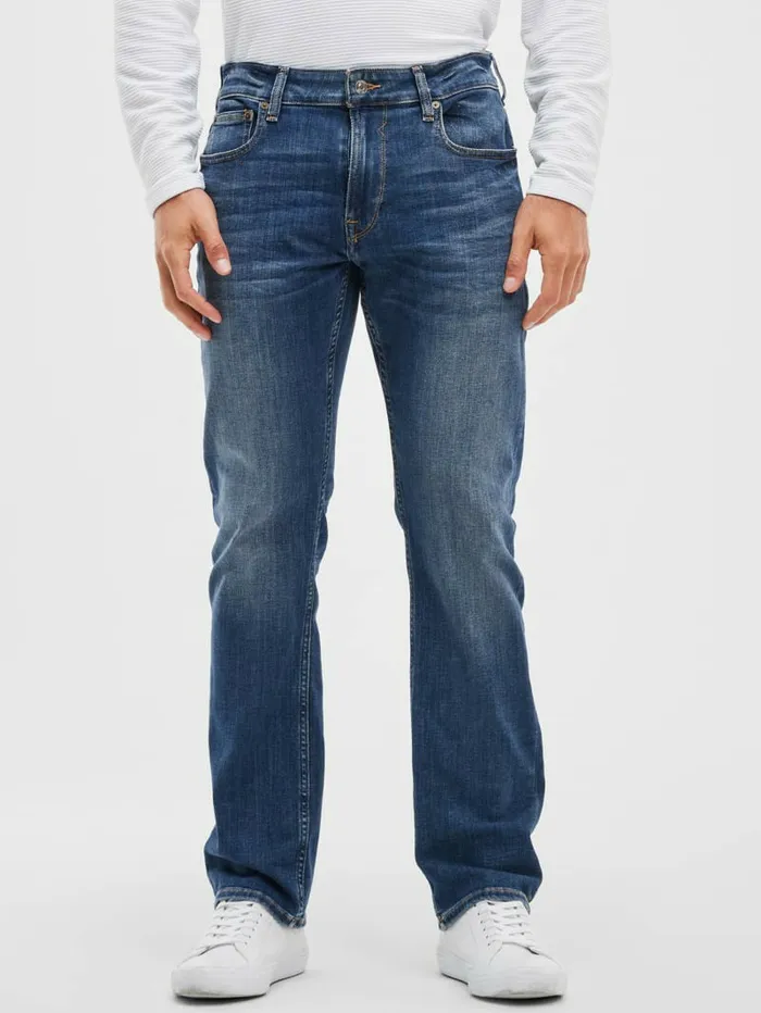 GUESS Eco Regular Straight Jeans Delta Wash Men Jeans and Denim