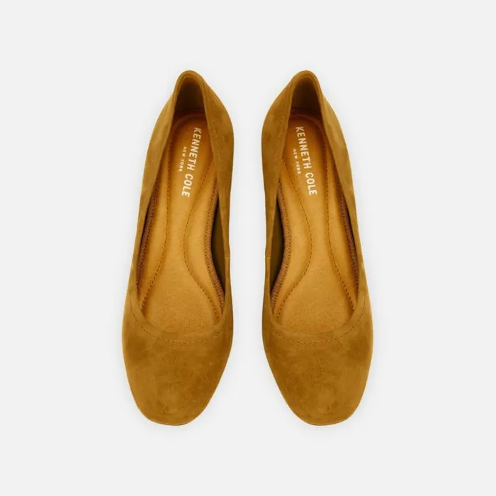 Kenneth Cole Balance Suede Pump Honey Women Heels