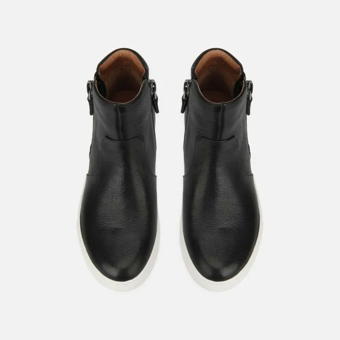 Kenneth Cole Carter Black Women Sneakers Kenneth Cole Carter Black Women Sneakers
