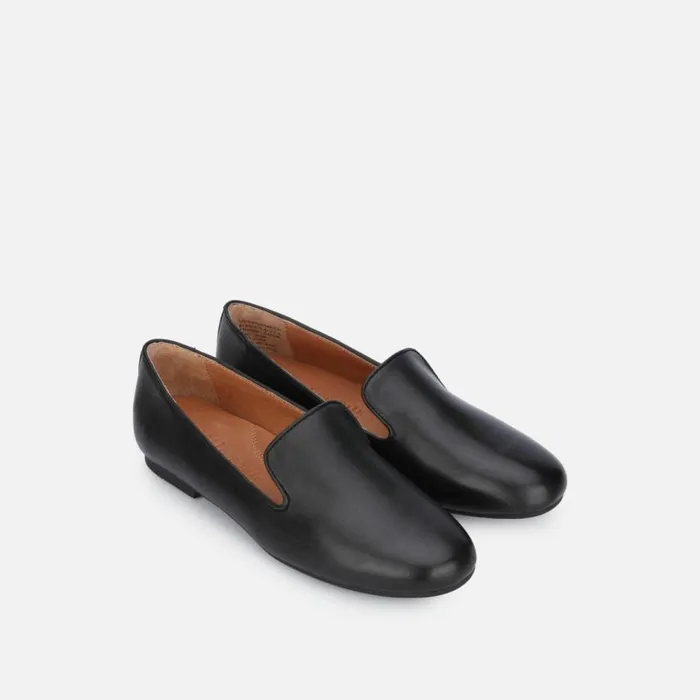 Kenneth Cole Eugene Leather Loafer Flat Black Women Flats