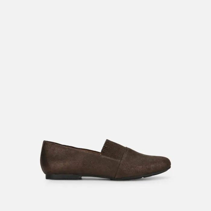 Kenneth Cole Eugene Ruffle Loafer Flat Bronze Women Flats