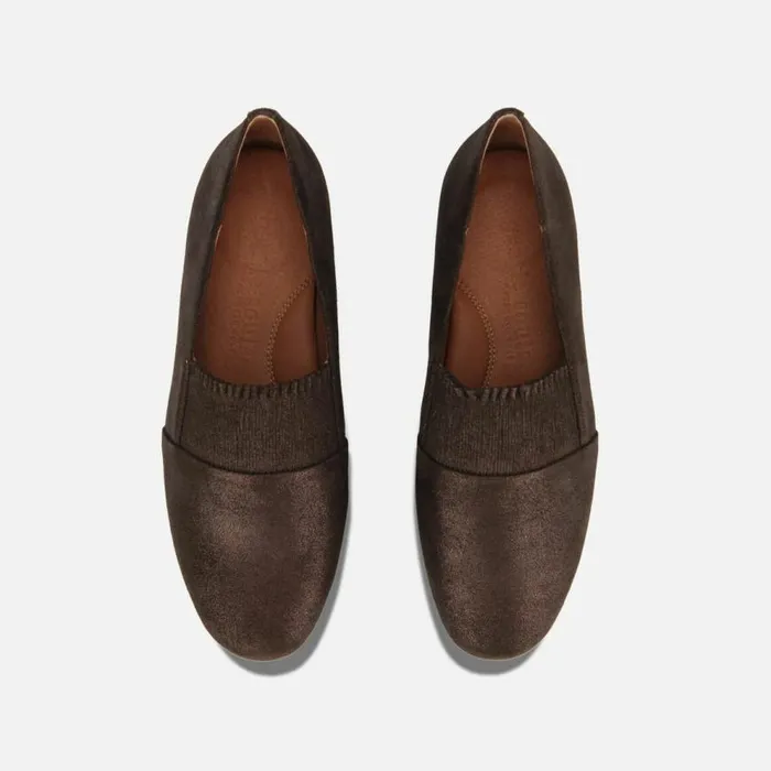 Kenneth Cole Eugene Ruffle Loafer Flat Bronze Women Flats