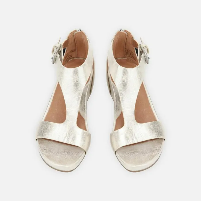 Kenneth Cole Gisele Metallic Leather TStrap Wedge Sandal Ice Women Gentle Souls