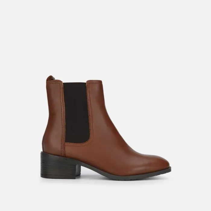 Kenneth Cole Salt Heeled Chelsea Boot Tan Women Boots Booties