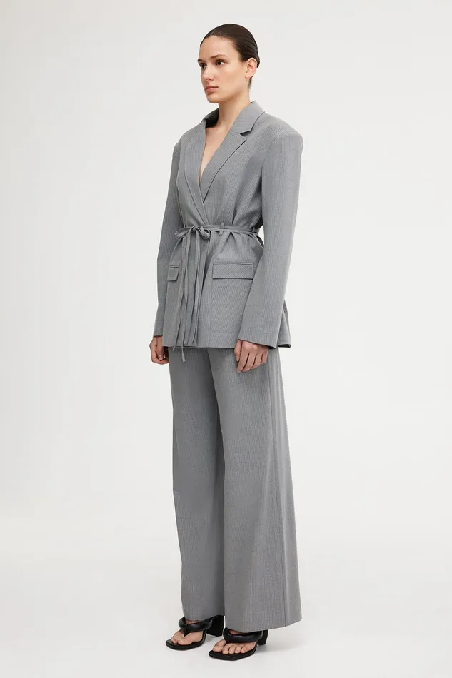 LEIGHTON OVERSIZED BLAZER Women Core Significant Other