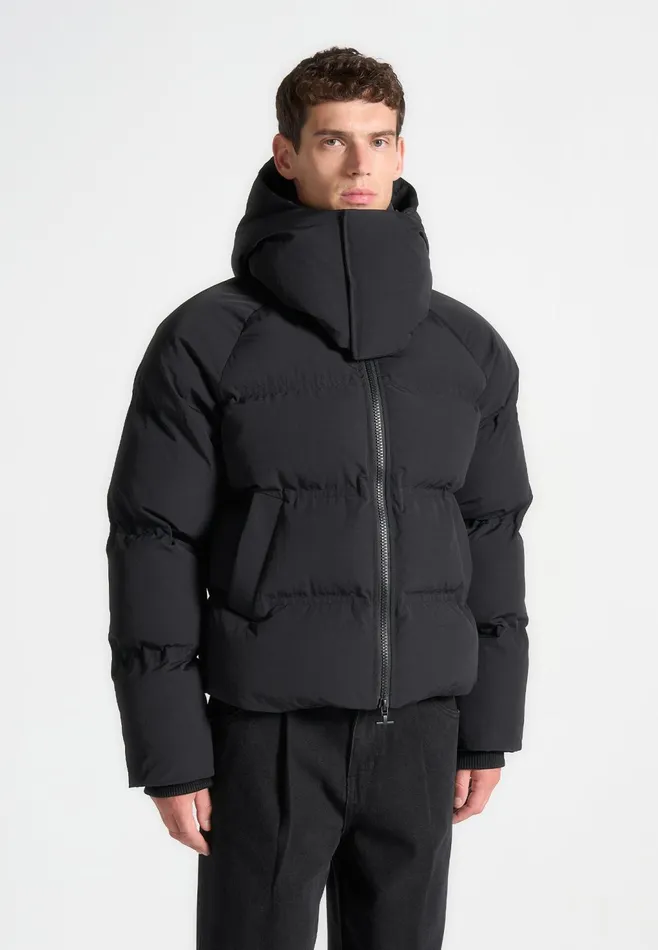 Men Manire De Voir Cropped Raglan Wrap Neck Puffer Jacket Black