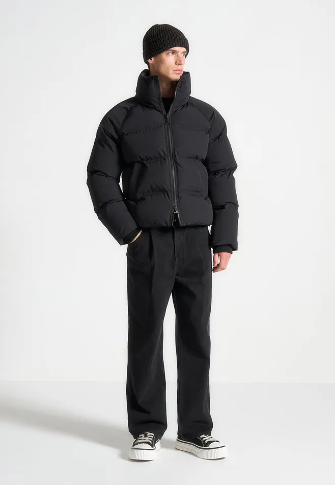 Men Manire De Voir Cropped Raglan Wrap Neck Puffer Jacket Black