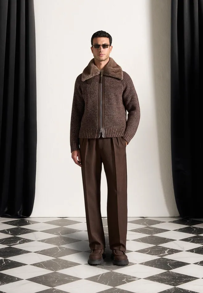 Men Manire De Voir Plush Collar Wool Knit Jacket Brown