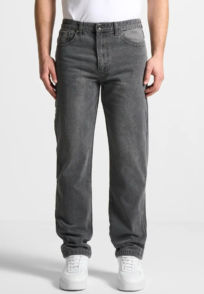Men Manire De Voir Relaxed Fit Jean Washed Grey