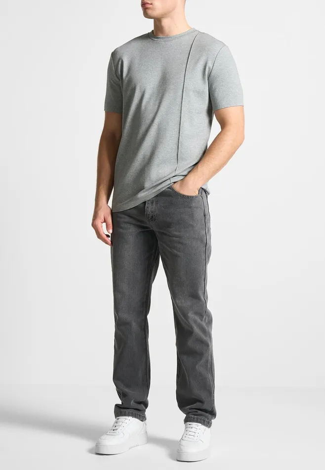 Men Manire De Voir Relaxed Fit Jean Washed Grey