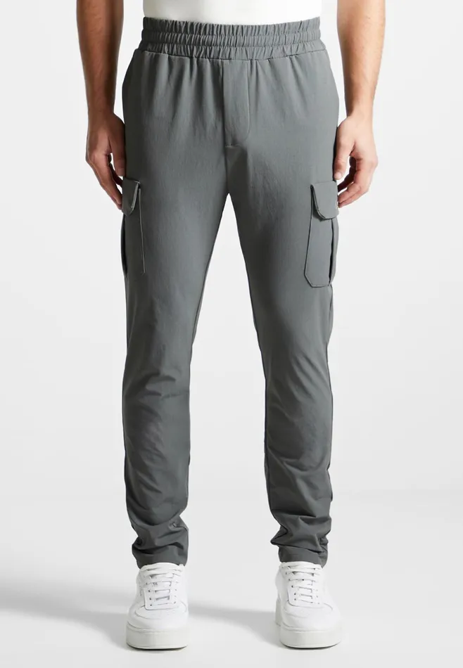 Men Manire De Voir Technical Cargo Pants Charcoal Grey