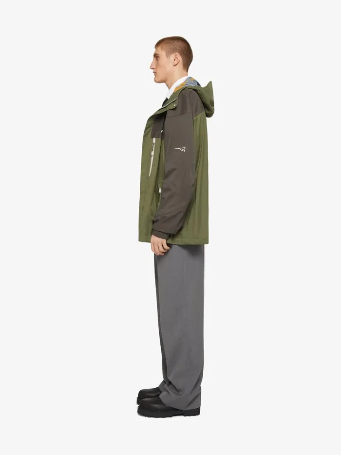Men Outerwear and Blousons Givenchy Technical Hooded Jacket Olive Green