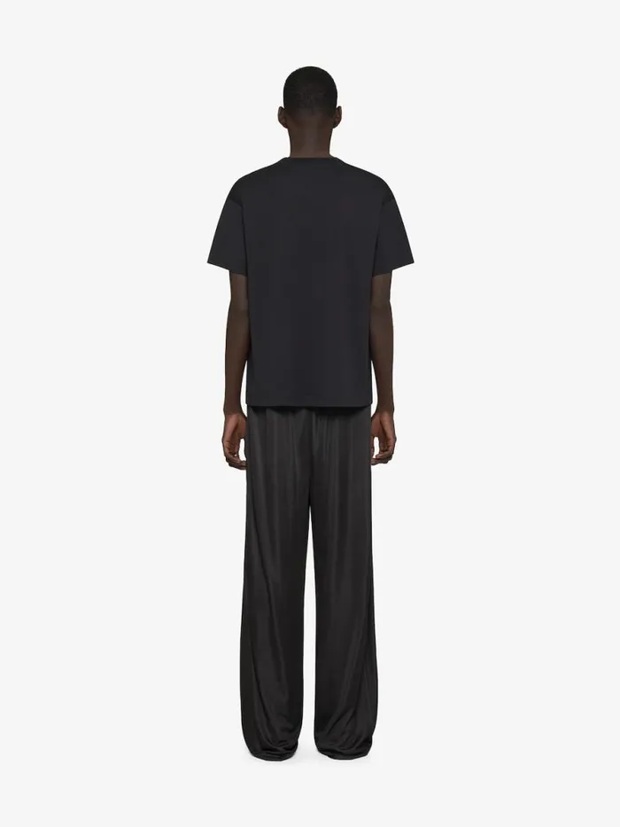 Men TShirts Givenchy 4G Stars Boxy Fit Tshirt In Cotton Black