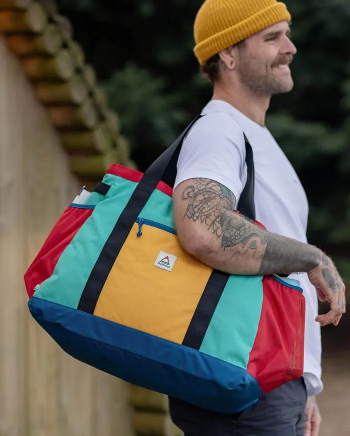 Passenger Backpacks and Bags Sojourn Gear Tote 48L Multi Primary Multi Primary 8211 WomenMen