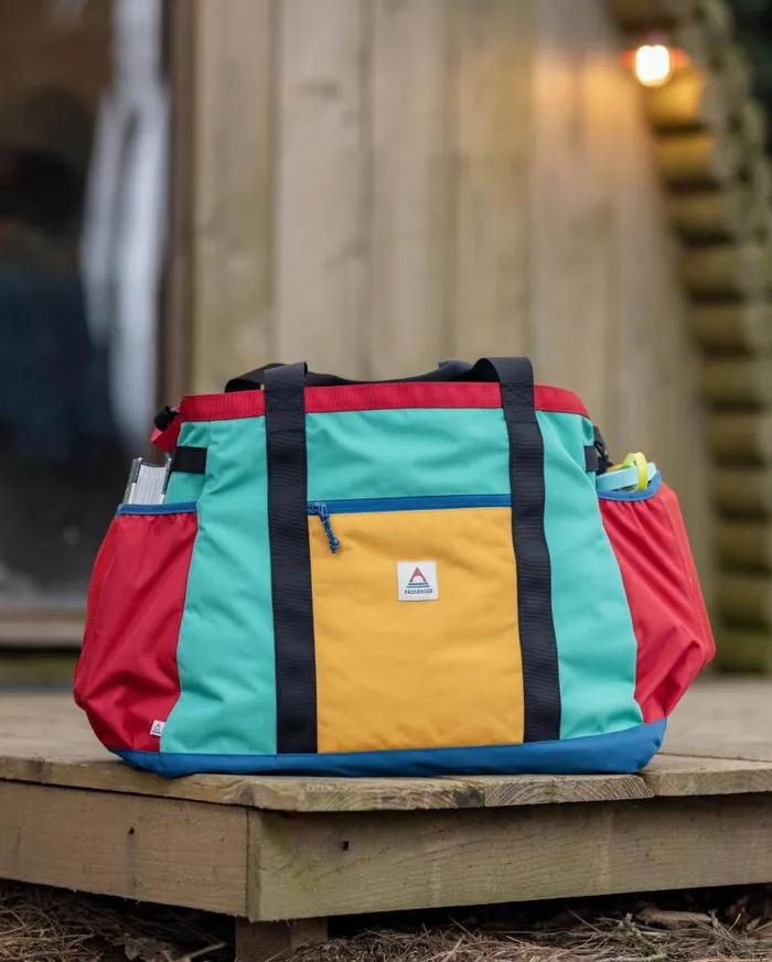 Passenger Backpacks and Bags Sojourn Gear Tote 48L Multi Primary Multi Primary 8211 WomenMen