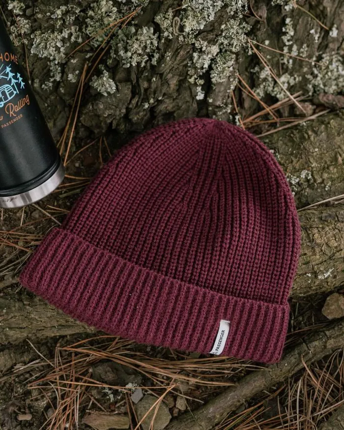 Passenger Beanies Compass Recycled Beanie Wine Wine 8211 WomenMen