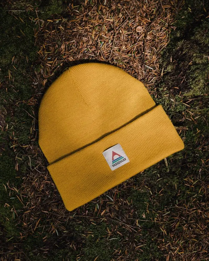 Passenger Beanies Core Recycled LowTop Beanie Mustard Yellow Mustard Yellow 8211 WomenMen