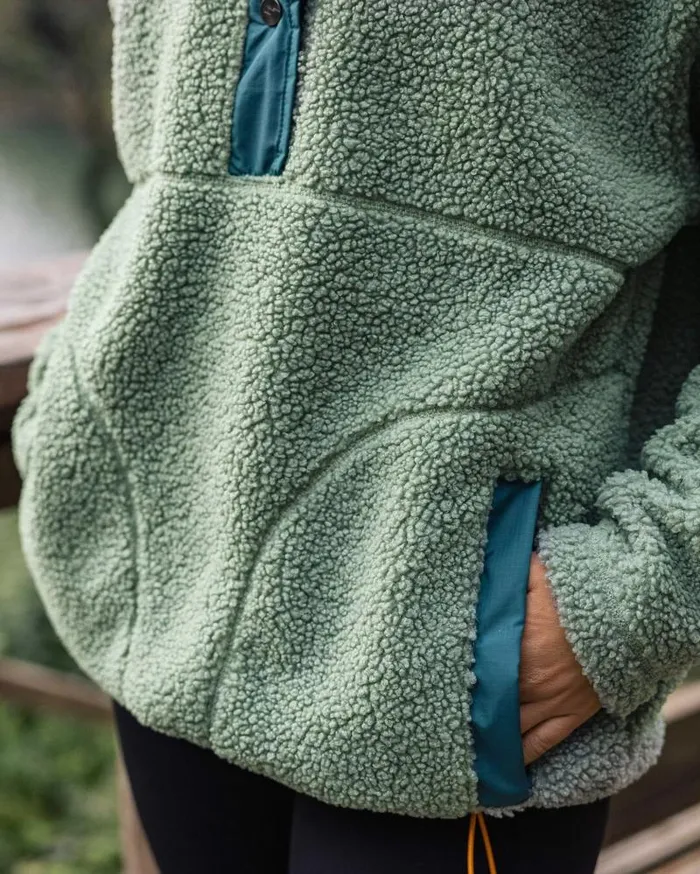 Passenger Tops Calla Hooded Recycled PolarLined Fleece Pistachio Pistachio 8211 Women