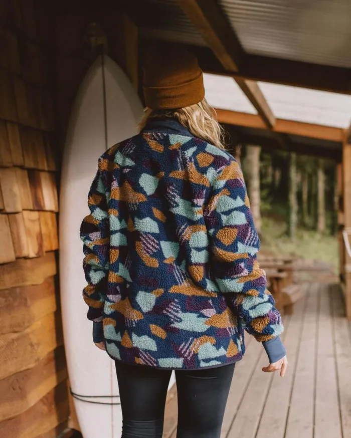 Passenger Tops Clover Recycled DeepPile Sherpa Fleece Deep Blue Camo Pattern Deep Blue Camo Pattern 8211 Women