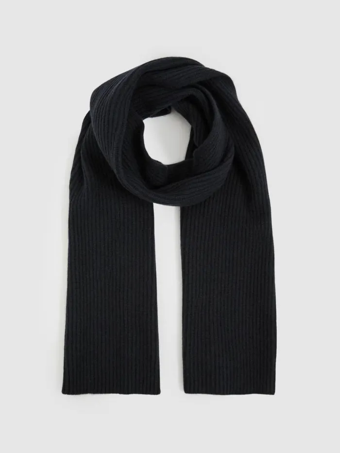 REISS Hats Gloves and Scarves Men Atelier RibbedCashmere Scarf Dark Navy