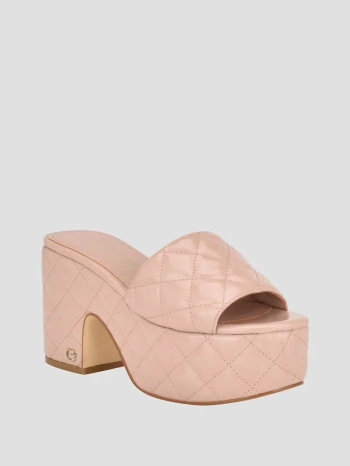 Sandals Women GUESS Yanni Quilted Platform Mules Light Natural 110