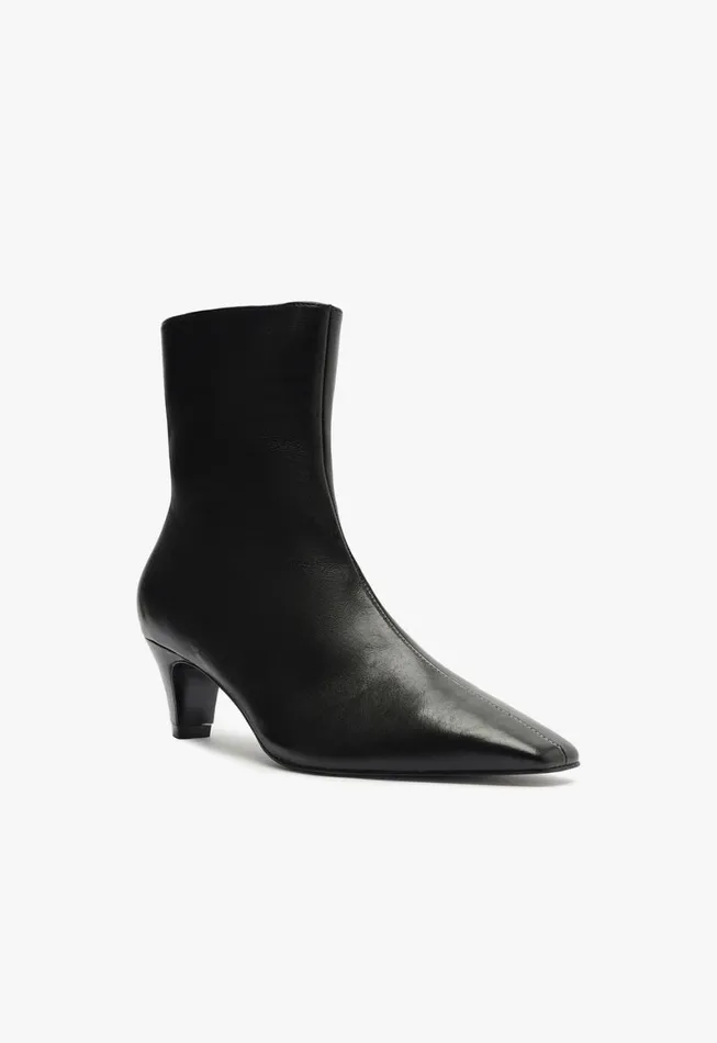 Schutz Shoes Booties Dellia Bootie Black 8211 Women