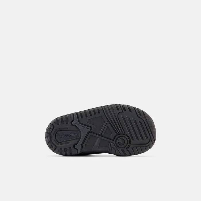 Size 0 8211 10 New Balance Kids 550 Bungee Lace with Top Strap Black
