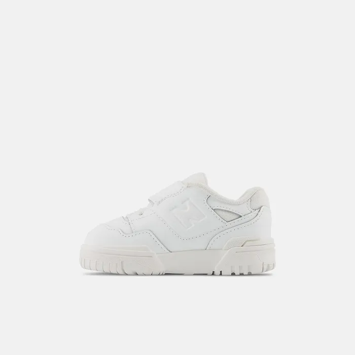 Size 0 8211 10 New Balance Kids 550 Bungee Lace with Top Strap White Size 0 8211 10 New Balance Kids 550 Bungee Lace with Top Strap White