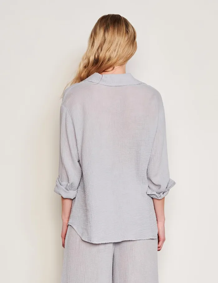Sundry Clothing Shirting Women Women039s Classic Shirt In Blue Linen Blue Linen