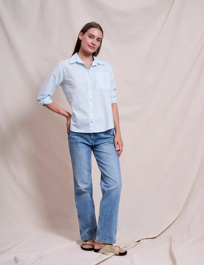 Sundry Clothing Shirting Women Women039s Motivation Classic Shirt In Icicle Icicle Sundry Clothing Shirting Women Women039s Motivation Classic Shirt In Icicle Icicle