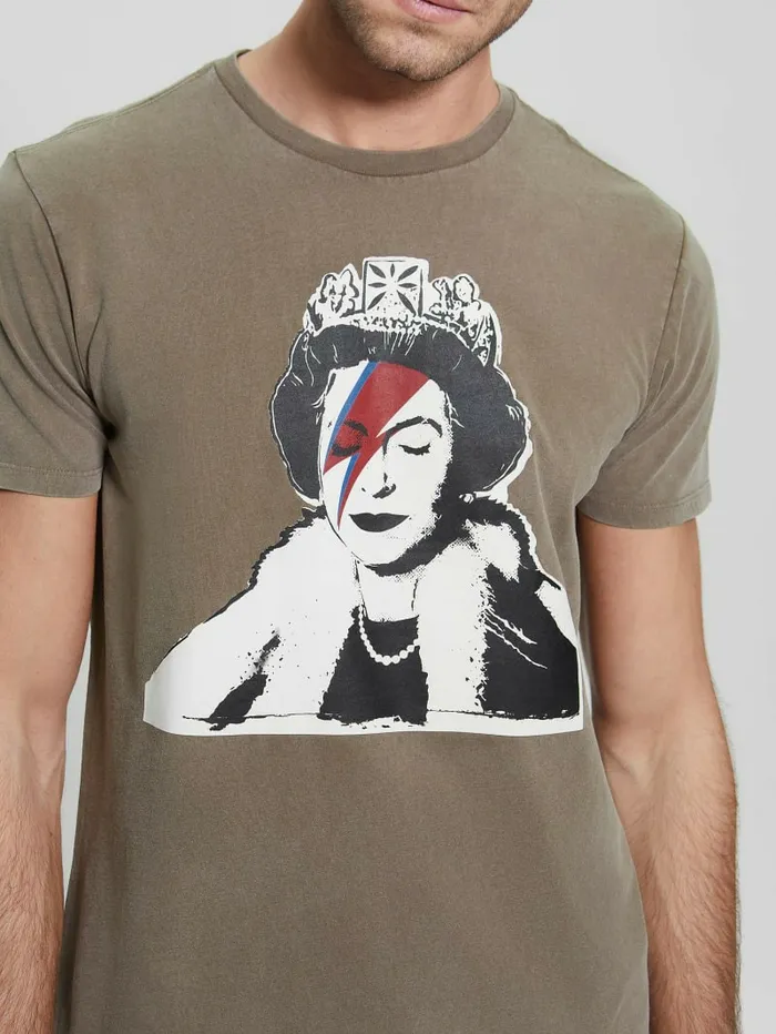 TShirts and Tanks Men Washed Queen Tee Green Canteen Multi GUESS