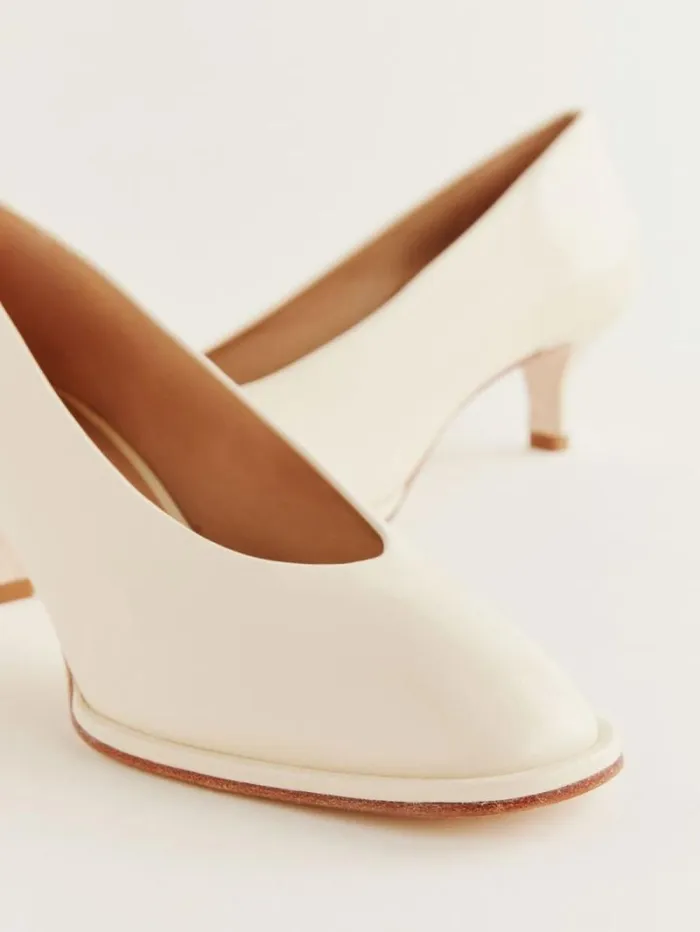 The Reformation Gracelynn Pump Parmesan Leather 8211 Shoes