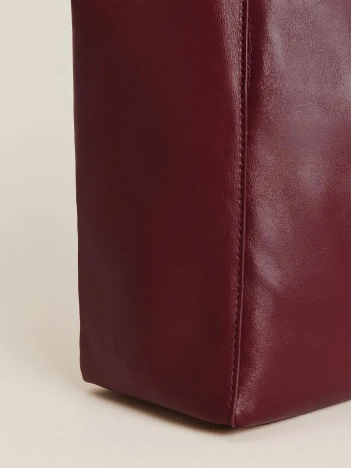 The Reformation Medium Vittoria Tote Bag Cremisi 8211 Bags