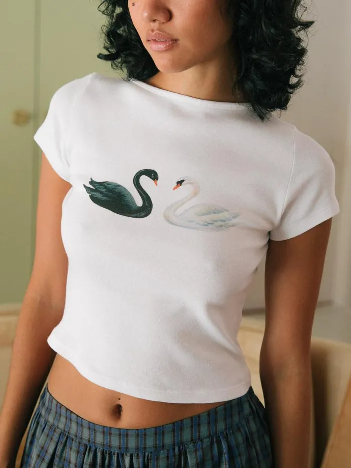 Women Alex Tee Swans Lisa Says Gah Graphic Tees