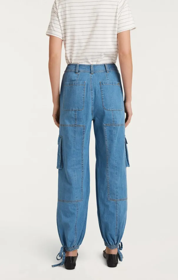 Women Cinq Sept Pants Zola Pant Light Wash