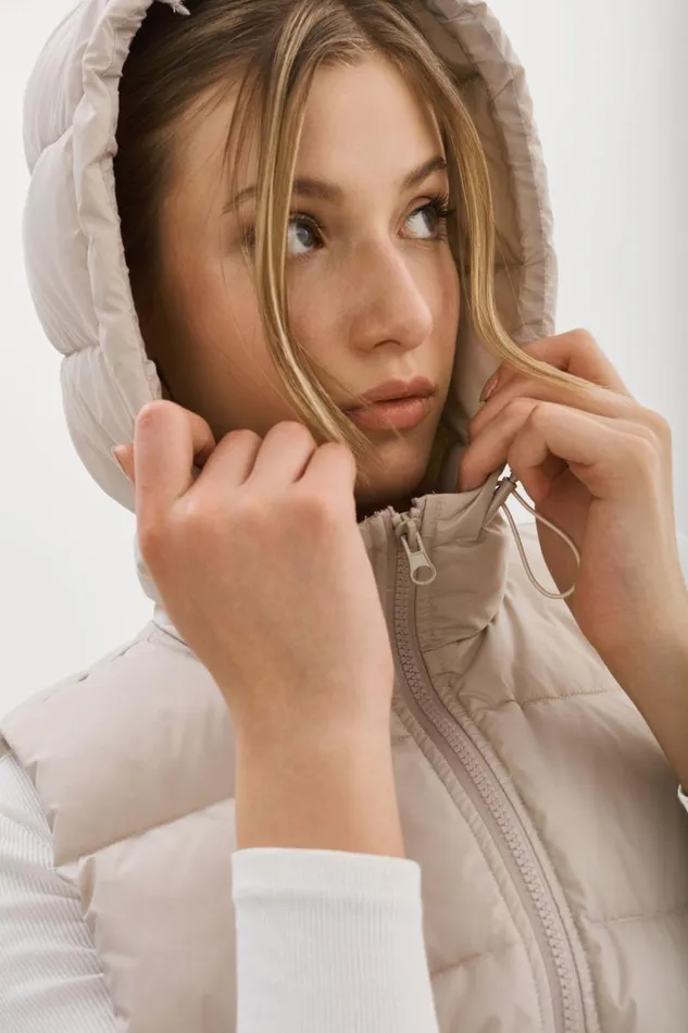 Women DELMA Quilted Nylon Dickey Oat LAMARQUE Puffers Women DELMA Quilted Nylon Dickey Oat LAMARQUE Puffers