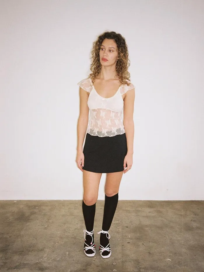 Women Floral Lace Flutter Sleeve Top Cream Lisa Says Gah Sleeveless Tops
