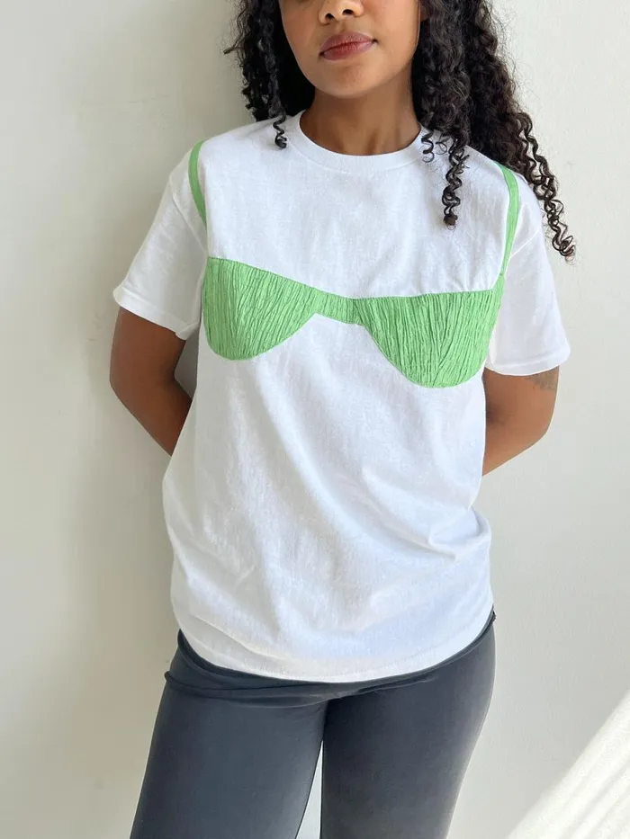 Women Florida Woman Applique Tee Grass Green Lisa Says Gah Tops