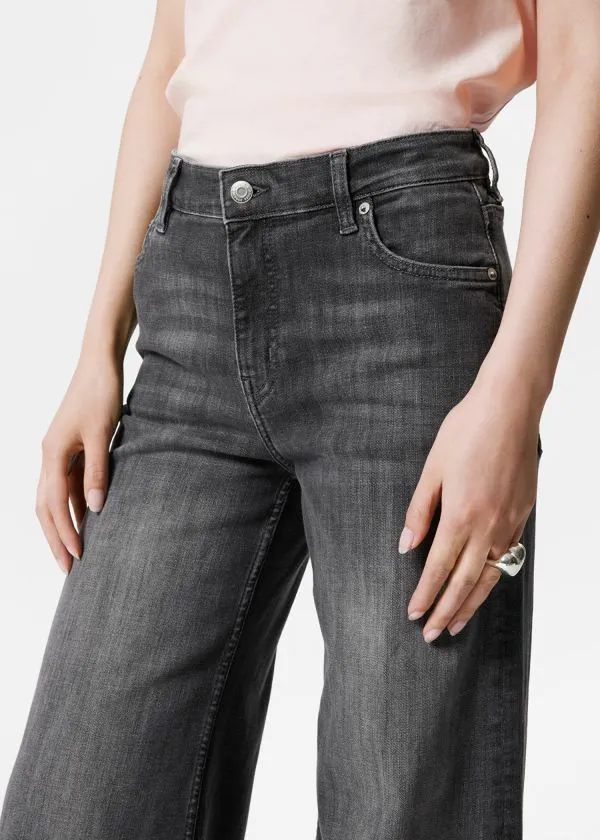 Women Jeans and Other Stories HighWaist Flared Jeans Washed Black