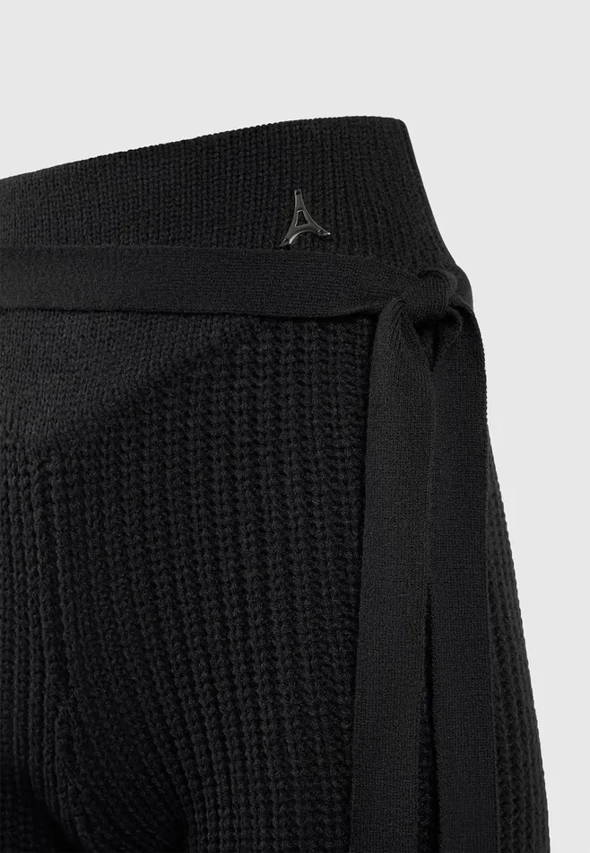 Women Manire De Voir TieUp Knitted Cycling Shorts Black