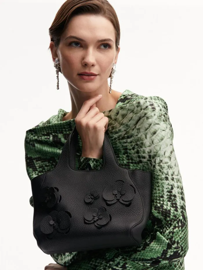 Women Oscar De La Renta Handbags The LaserCut Orchid Mini Topaz Black Women Oscar De La Renta Handbags The LaserCut Orchid Mini Topaz Black