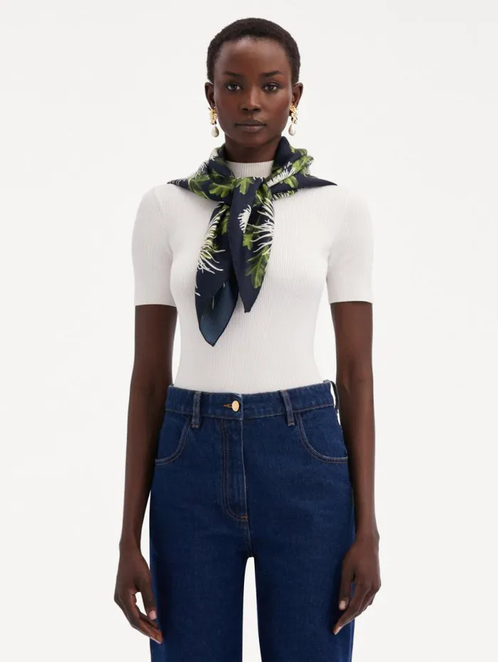 Women Oscar De La Renta Scarves Chrysanthemum Silk Twill Scarf Navy Silver Women Oscar De La Renta Scarves Chrysanthemum Silk Twill Scarf Navy Silver